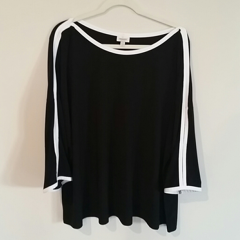 Avenue black & white blouse with open sleeve 26/28
